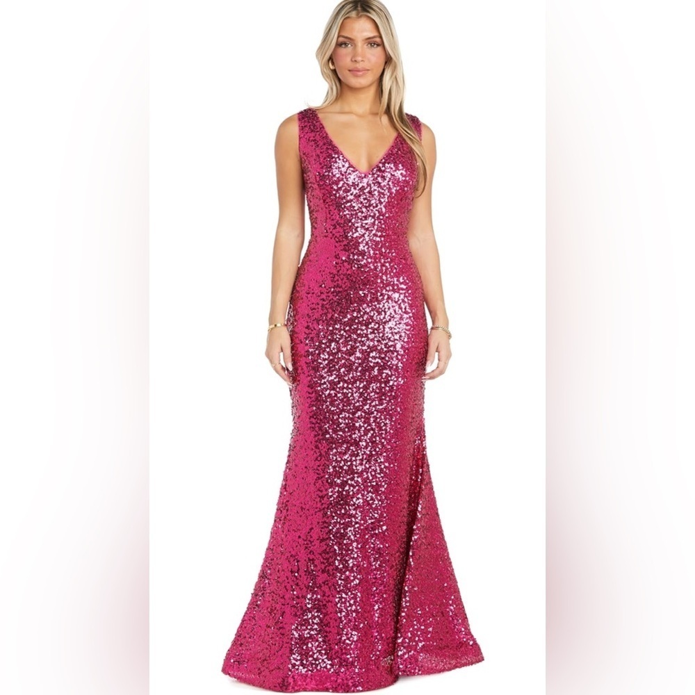 NEW MORGAN AND CO. Long Sleeveless Glitter Evening Gown